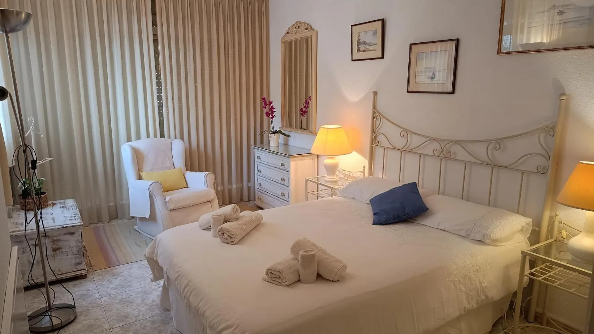 Seaside Escape In Marbella Apartment